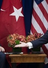 Les États-Unis courtisent Erdogan pour ne pas perdre la Turquie