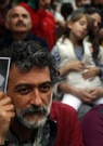 Turquie: un candidat incarcéré tient un meeting téléphonique
