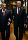 Comment la Turquie et la Hongrie ont mis en place des régimes liberticides