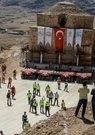 Turquie : déplacement d'un hammam historique menacé d'engloutissement