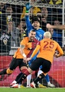 Galatasaray bat Fenerbahçe avec un but d'Icardi et s'envole en tête du classement