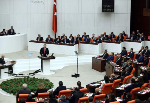 Dans le viseur d'Ankara, non pas l'Etat islamique mais les Kurdes