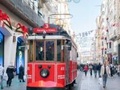 Turquie : Le tramway centenaire d'Istanbul fait peau neuve