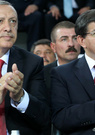 Turquie: Ahmet Davutoglu prend les rennes de l'AKP 