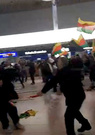 Une impressionnante bagarre éclate entre Kurdes et Turcs à l'aéroport de Hanovre
