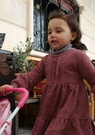 La petite Syrienne qui riait sous les bombes démarre une nouvelle vie en Turquie, avec ses parents