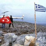 Un général turc s’est mis en scène sur un navire de guerre au large de la Grèce