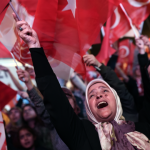 Référendum : le camp du oui écrit le récit de la victoire d’Erdogan